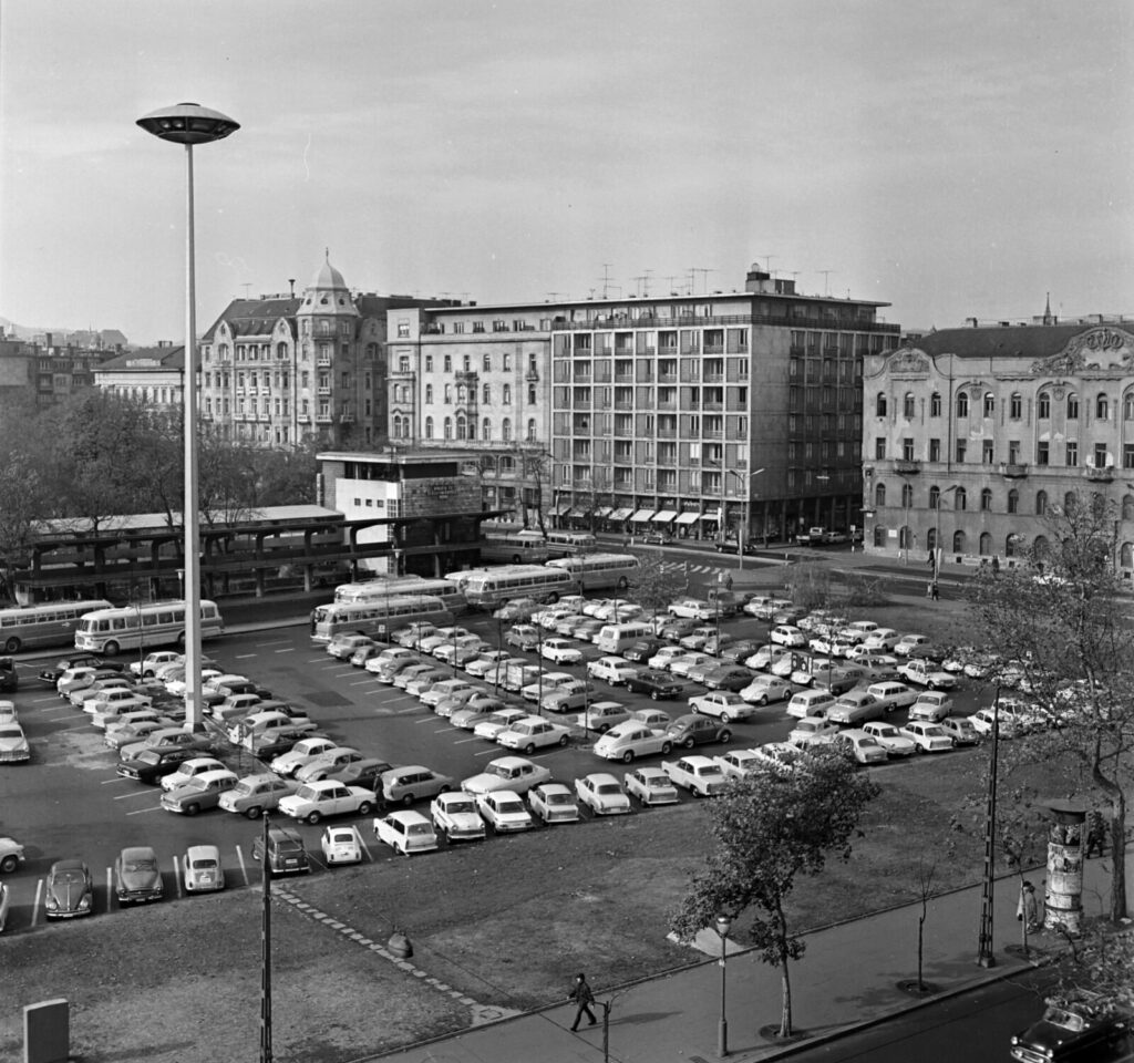 1970-budapest-erzsebet-sqr-fortepan-195405