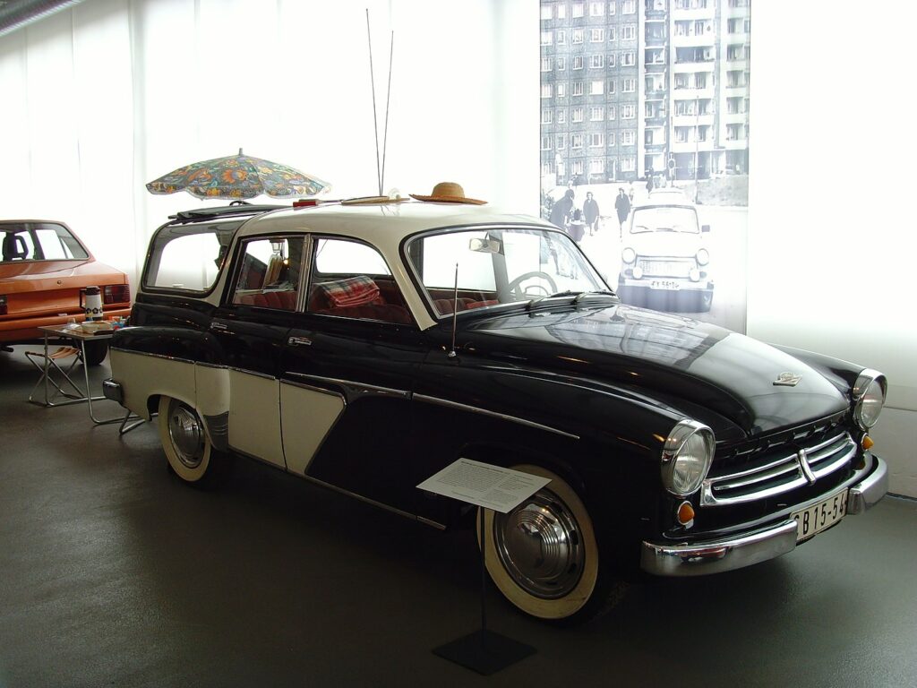 Wartburg-311-5-Camping-Limousine-wiki-klaus-nahr